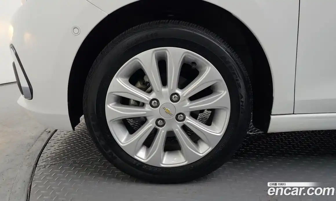 Chevrolet Spark 2018 1.0 Автомат в Москве № 314309, фото 17