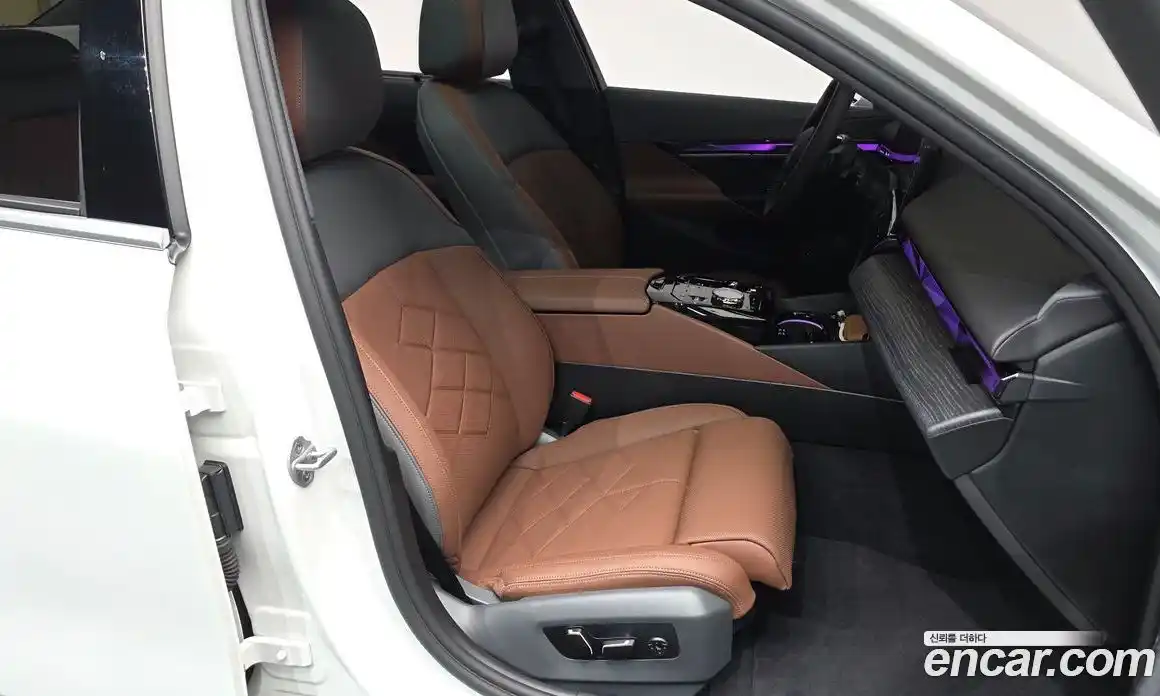 BMW 5-Series 2025 2.0 Автомат в Москве № 318248, фото 14