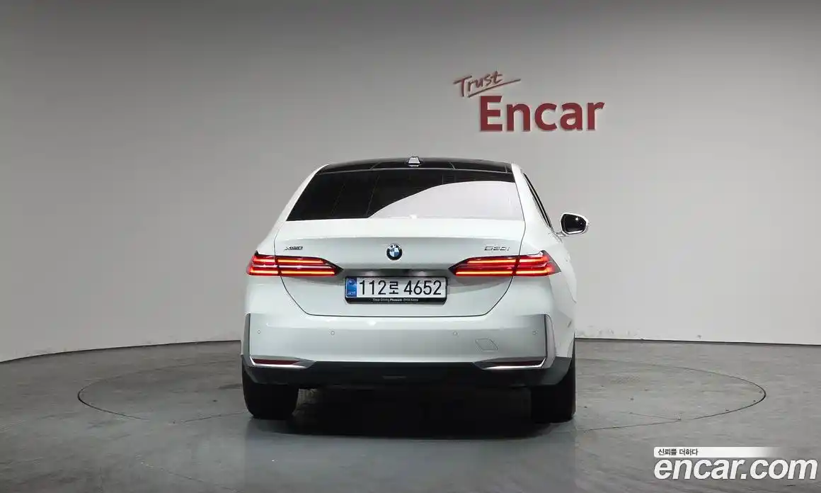 BMW 5-Series 2025 2.0 Автомат в Москве № 318248, фото 4