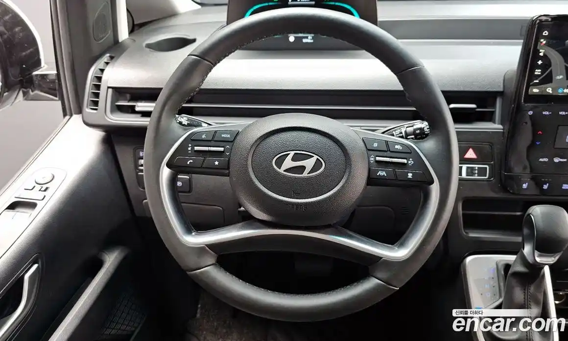 Hyundai Staria 2025 1.6 Автомат в Москве № 328006, фото 1