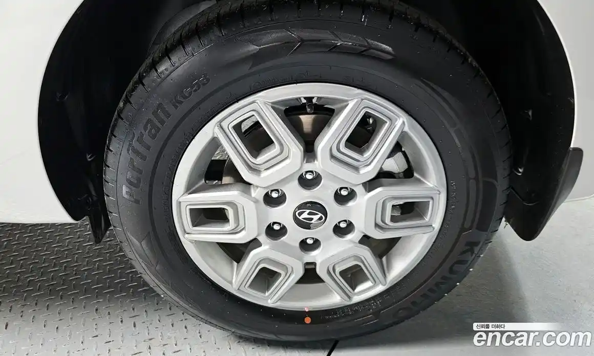 Hyundai Staria 2025 1.6 Автомат в Москве № 328006, фото 13