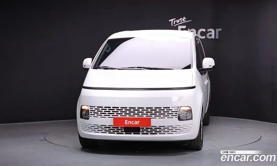 Hyundai Staria 2025 1.6 Автомат в Москве № 328006, фото 8