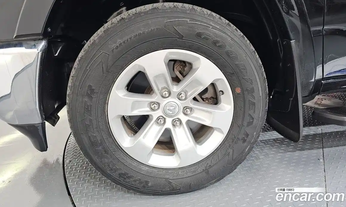 Dodge Ram Pick Up 2019 5.7 Автомат в Москве № 353804, фото 5