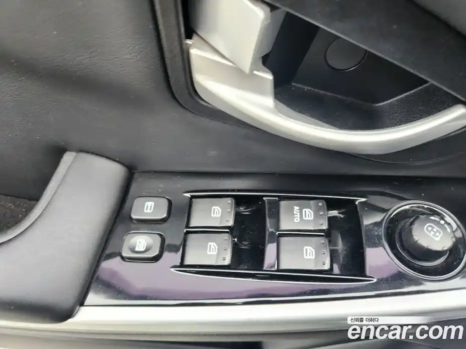 SsangYong Korando 2016 2.2 Автомат в Москве № 36008, фото 16