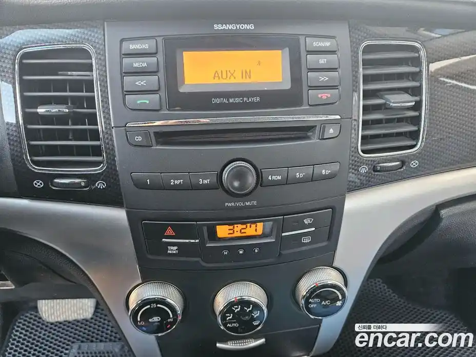 SsangYong Korando 2013 2.0 Автомат в Москве № 36398, фото 16