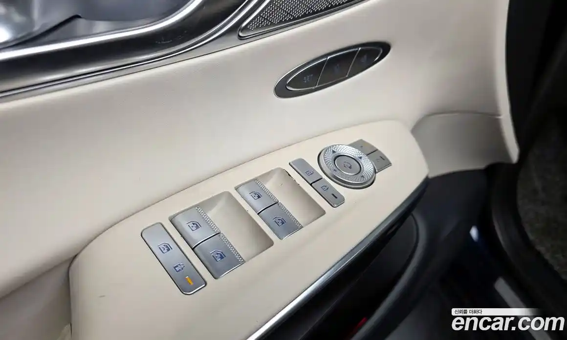 Genesis GV70 2022 2.2 Автомат в Москве № 386895, фото 18