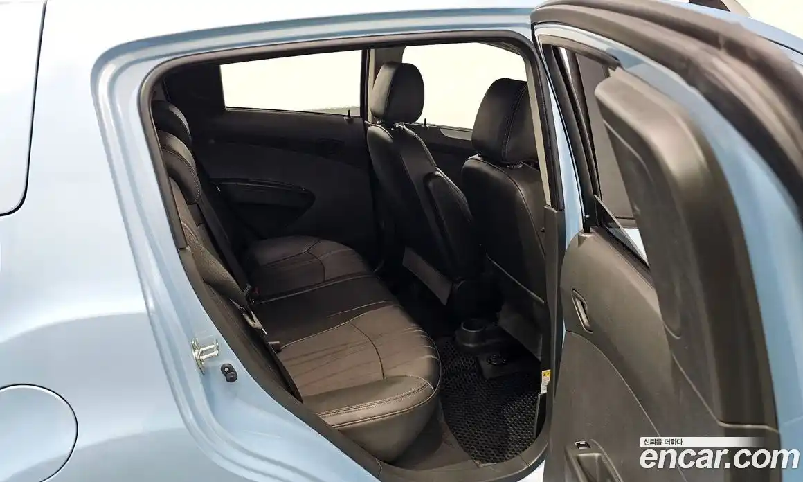 Chevrolet Spark 2014 1.0 Автомат в Москве № 39061, фото 11