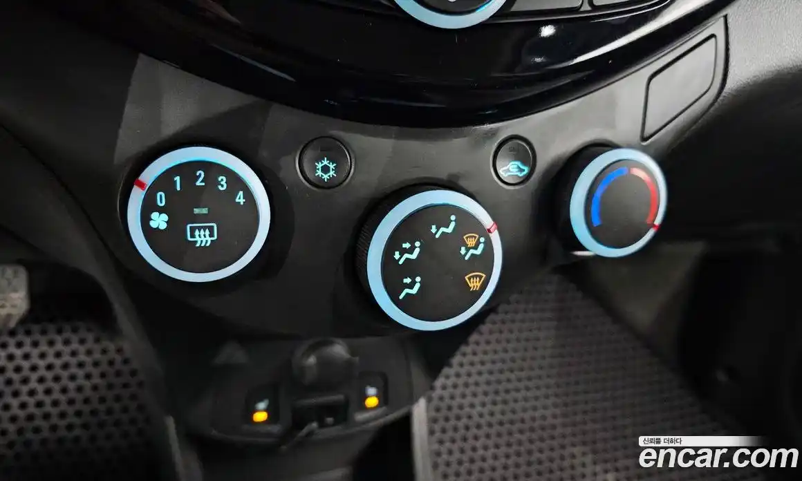 Chevrolet Spark 2014 1.0 Автомат в Москве № 39061, фото 17