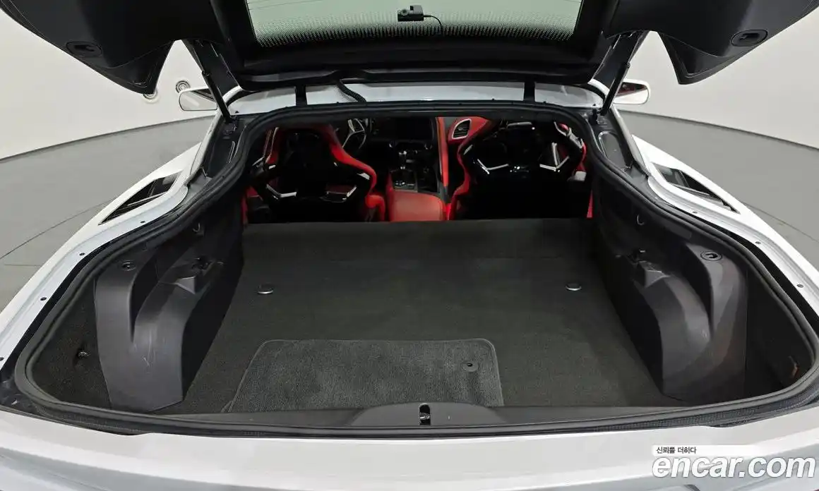 Chevrolet Corvette 2015 6.2 Автомат в Москве № 398423, фото 20