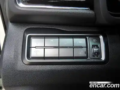 SsangYong TIBOLI 2020 1.5 Автомат в Москве № 421655, миниатюра 12