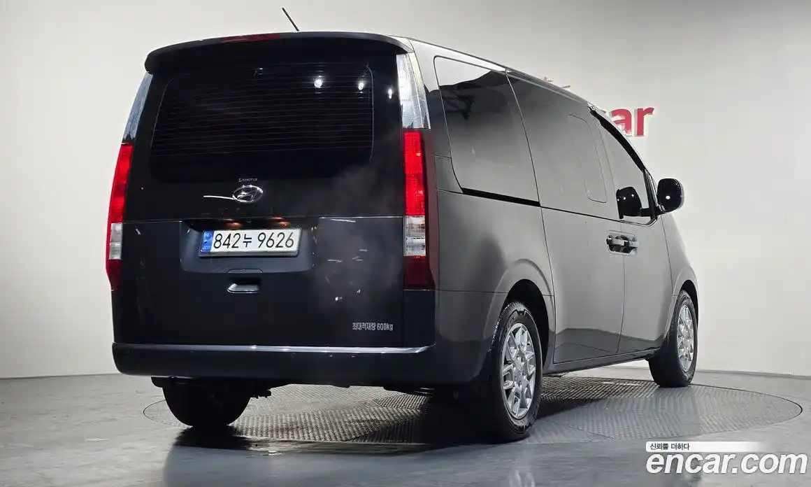 Hyundai Staria 2022 3.5 Автомат в Москве № 43554, фото 2