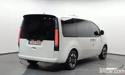 Hyundai Staria, 2025