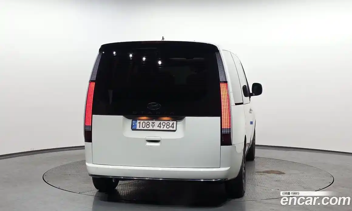 Hyundai Staria 2025 1.6 Автомат в Москве № 449675, фото 3