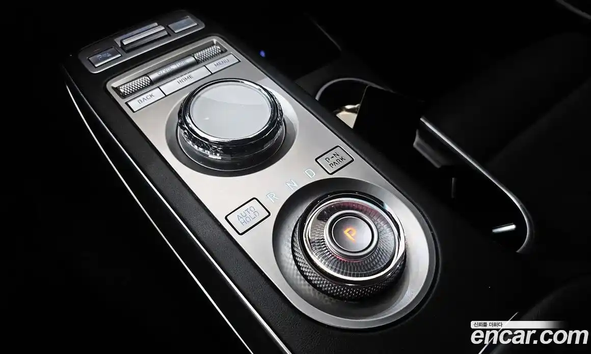 Genesis GV70 2021 2.5 Автомат в Москве № 453158, фото 9