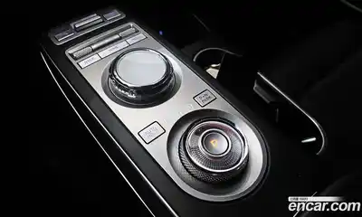 Genesis GV70 2021 2.5 Автомат в Москве № 453158, миниатюра 9