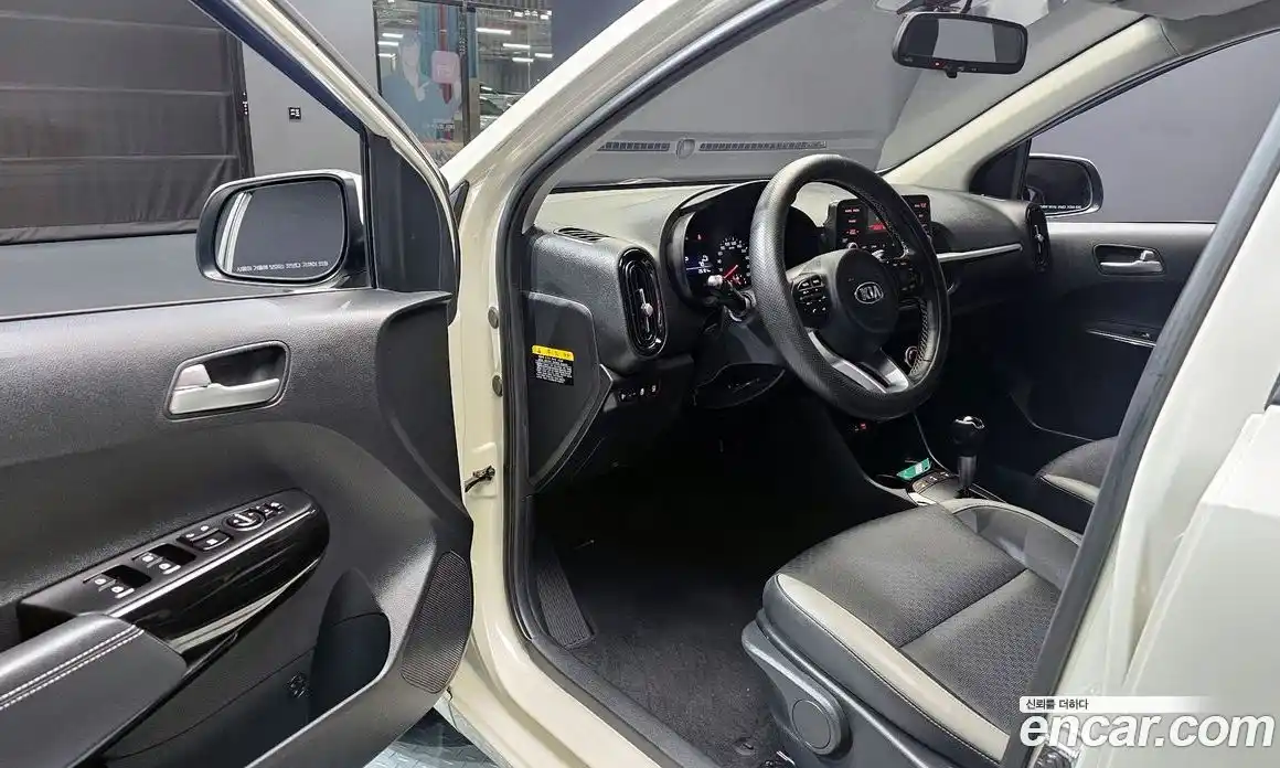 Kia Morning 2018 1.0 Автомат в Москве № 460650, фото 11