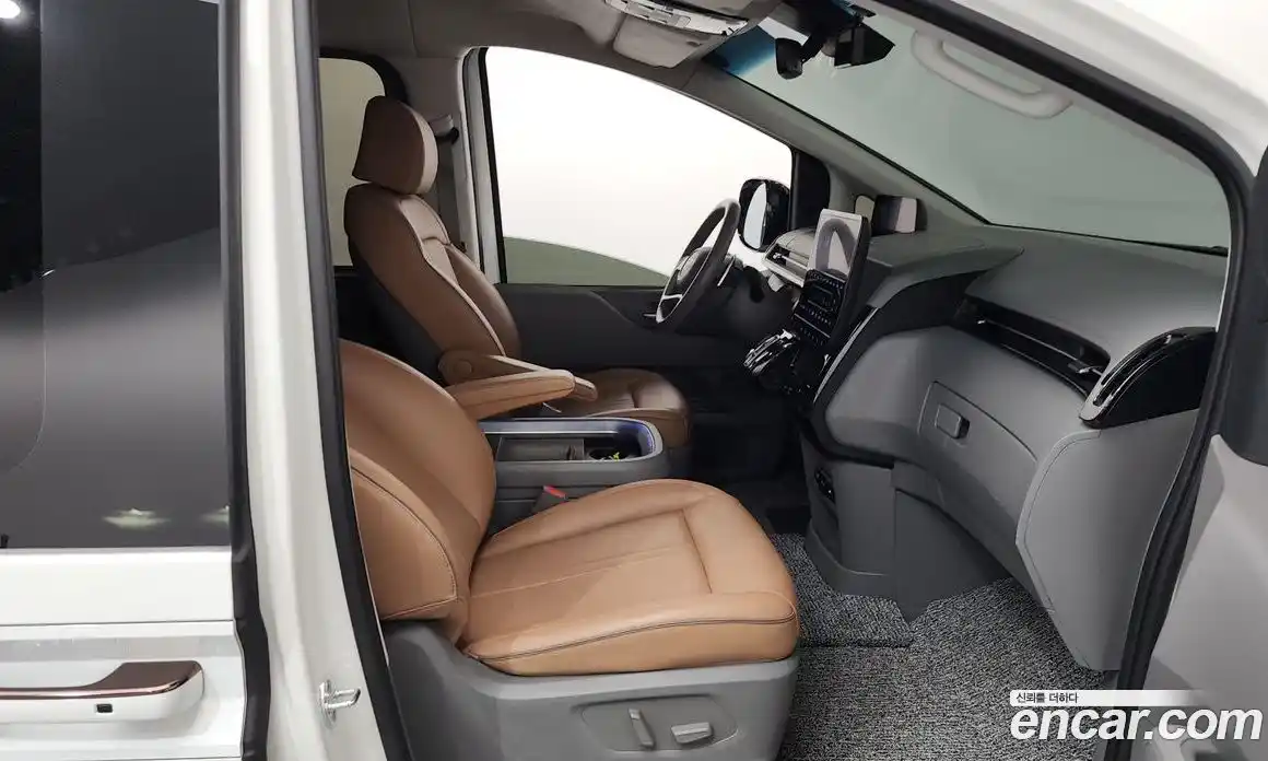 Hyundai Staria 2022 2.2 Автомат в Москве № 46763, фото 16