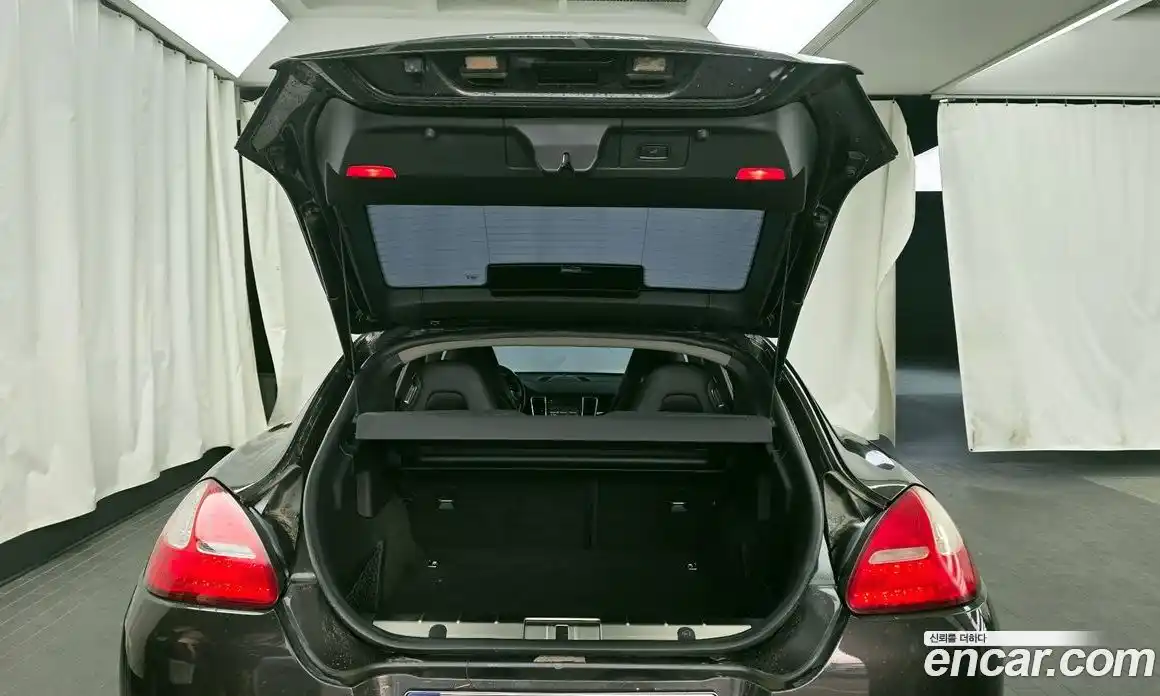 Porsche Panamera 2011 3.6 Автомат в Москве № 470713, фото 20