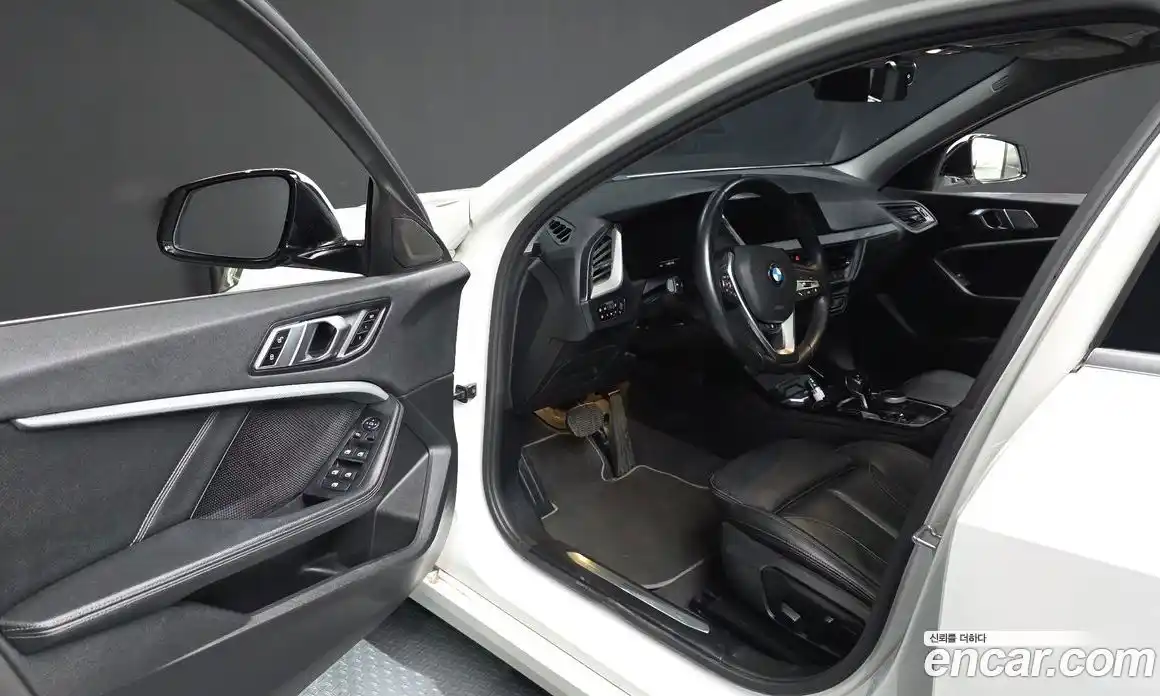 BMW 1-Series 2021 2.0 Автомат в Москве № 492238, фото 9