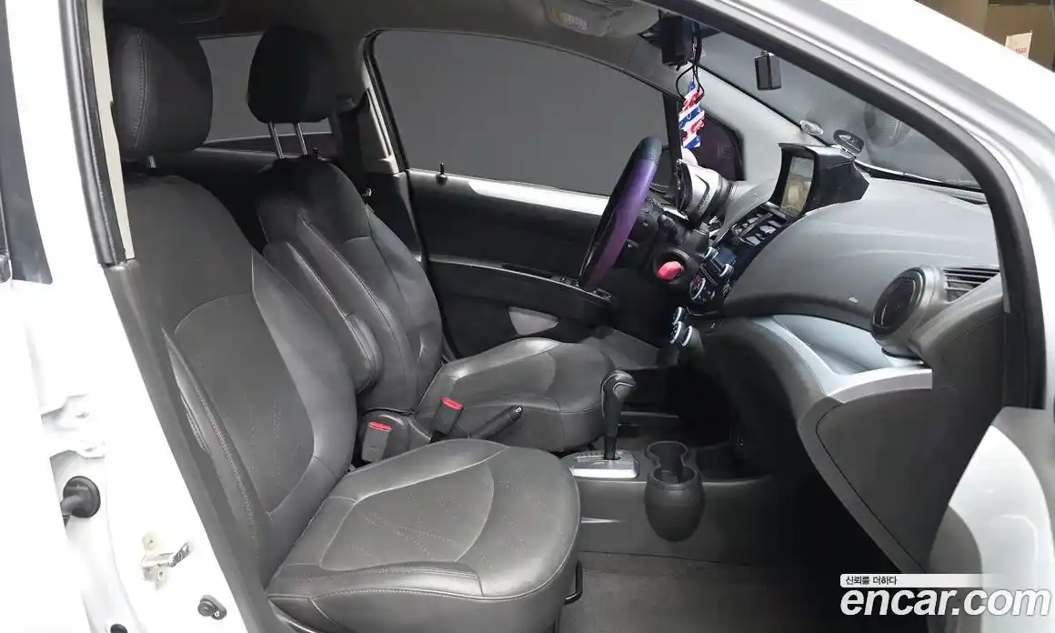 Chevrolet Spark 2015 1.0 Автомат в Москве № 492781, фото 11