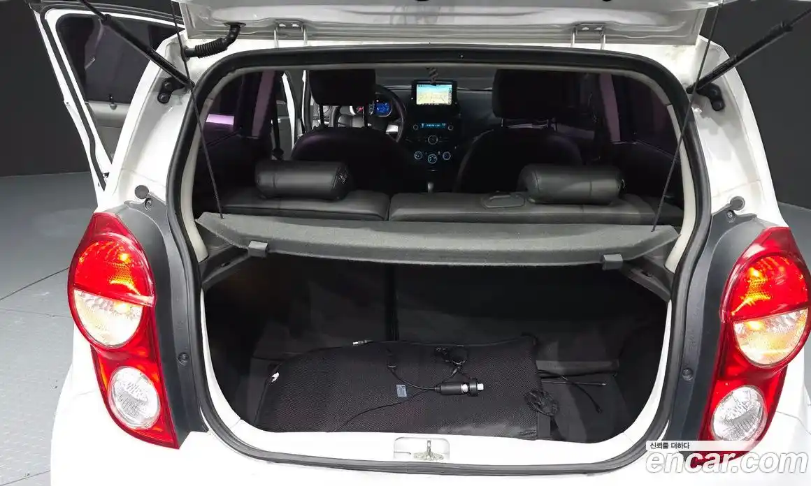 Chevrolet Spark 2015 1.0 Автомат в Москве № 492781, фото 20