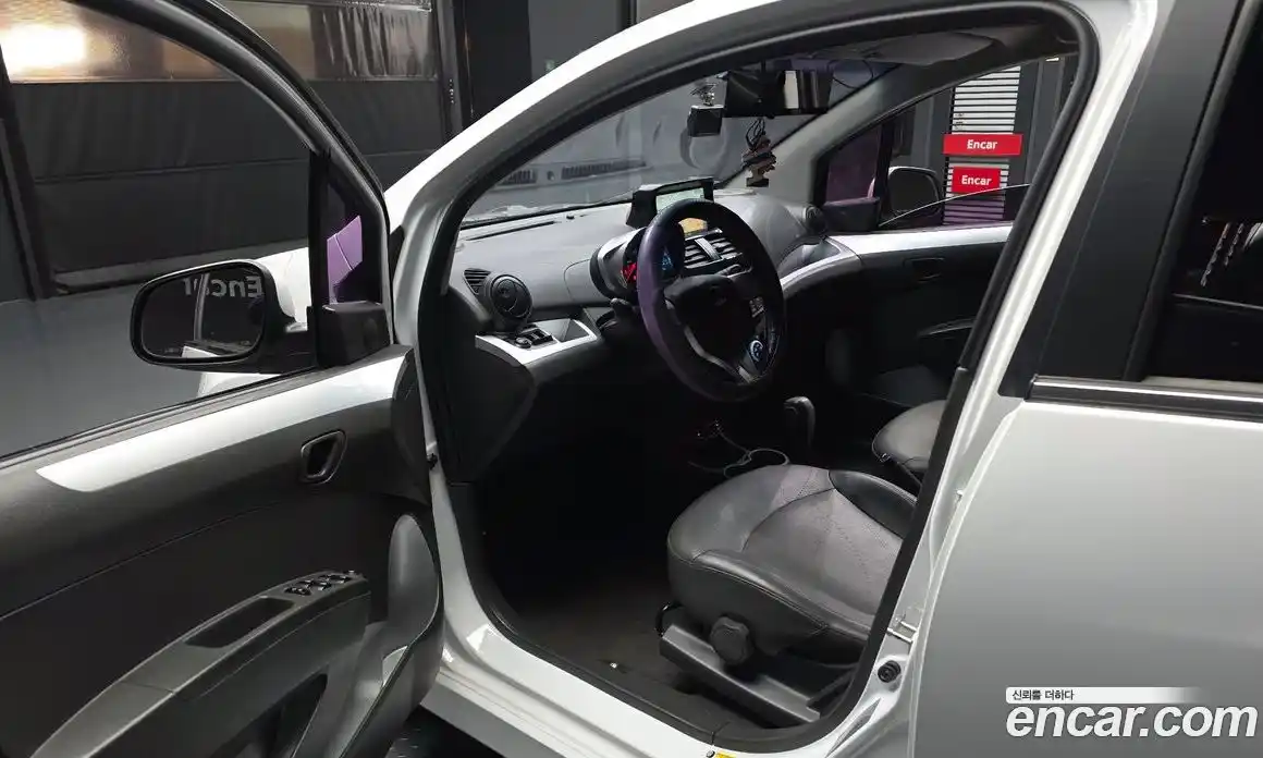 Chevrolet Spark 2015 1.0 Автомат в Москве № 492781, фото 10