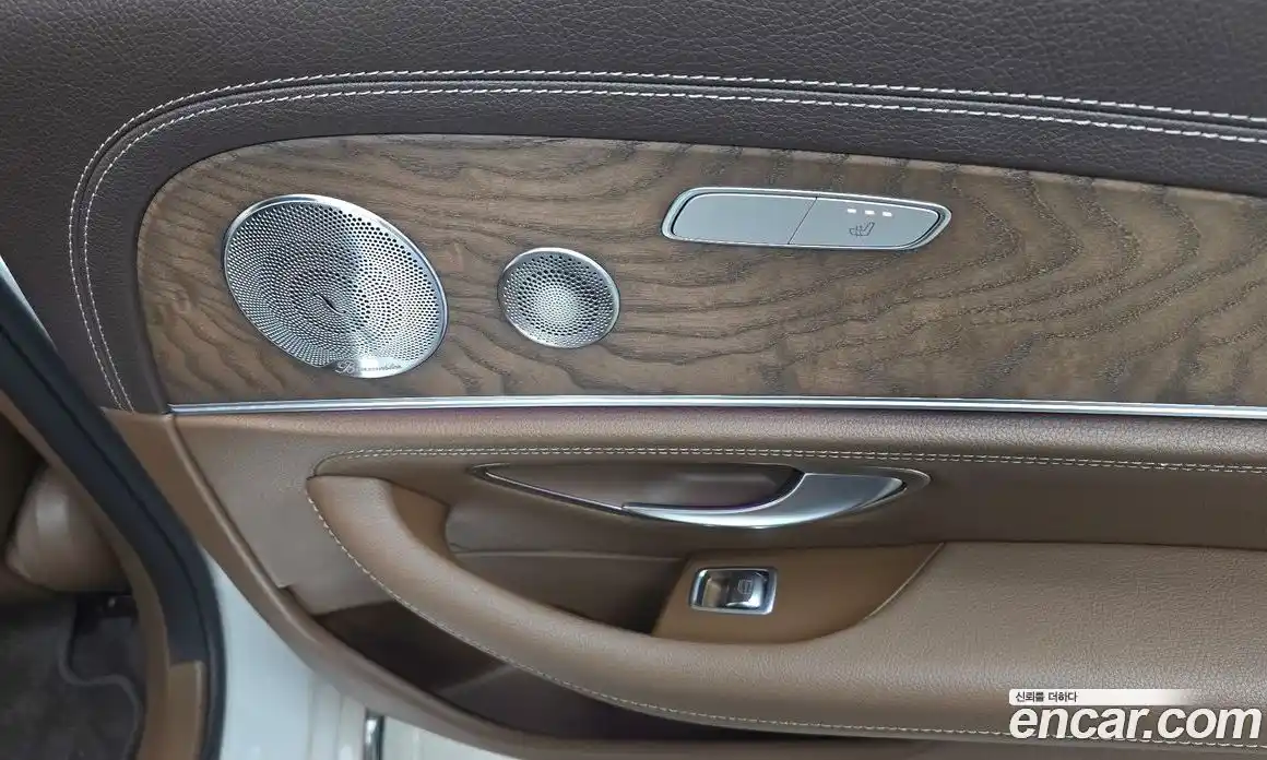 Mercedes-Benz E-Class 2019 2.0 Автомат в Москве № 495046, фото 19