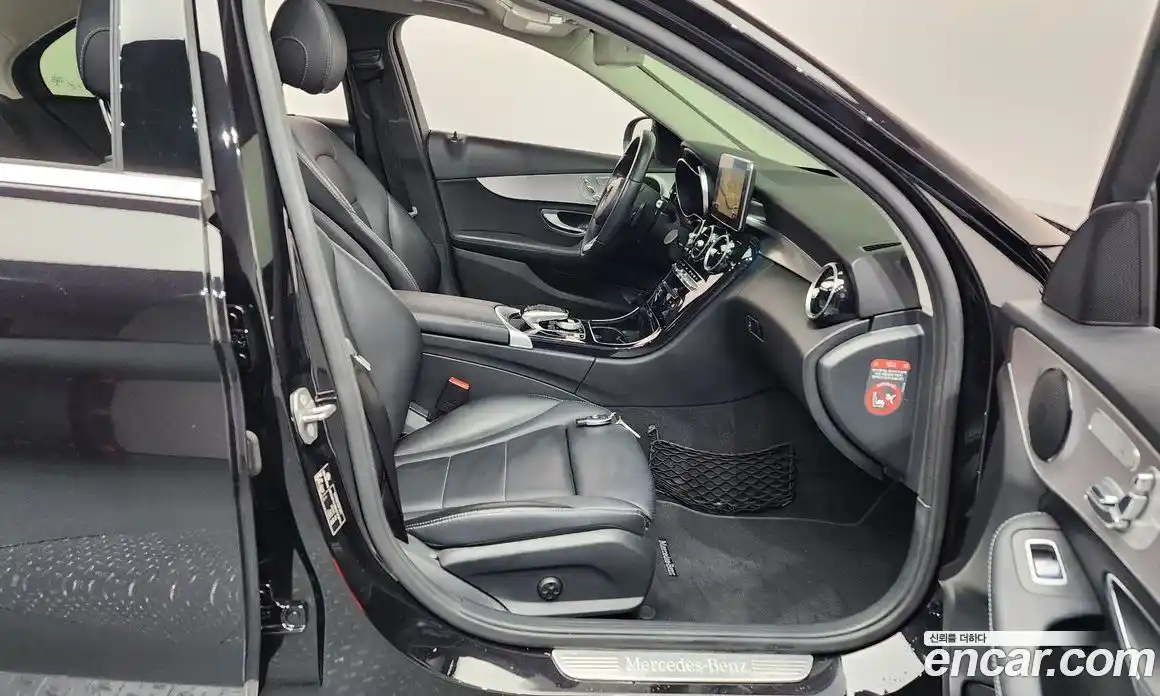Mercedes-Benz C-Class 2017 2.0 Автомат в Москве № 495859, фото 11