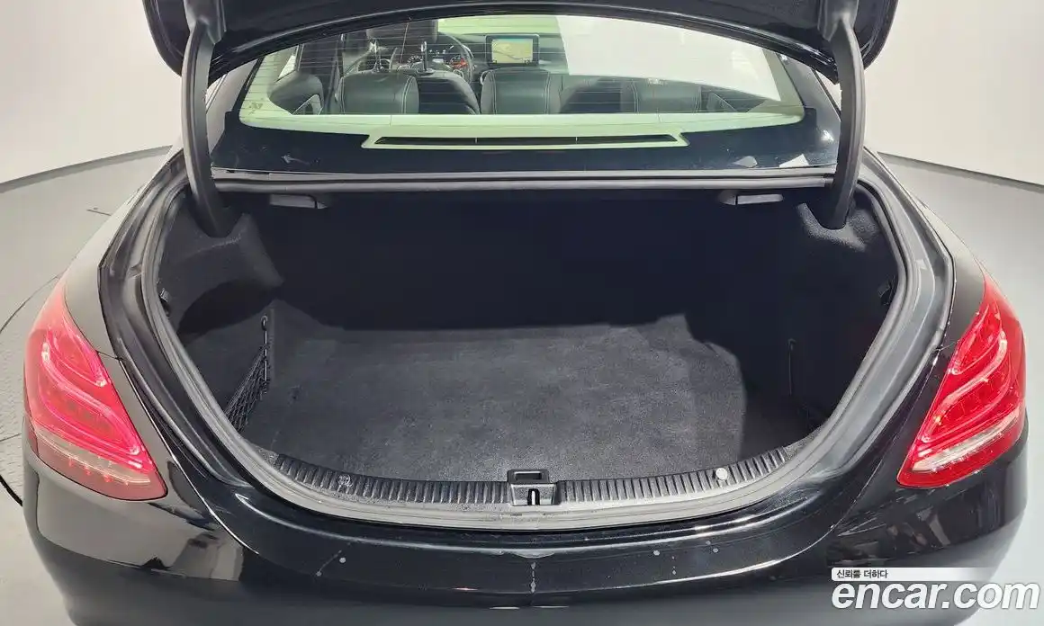 Mercedes-Benz C-Class 2017 2.0 Автомат в Москве № 495859, фото 20