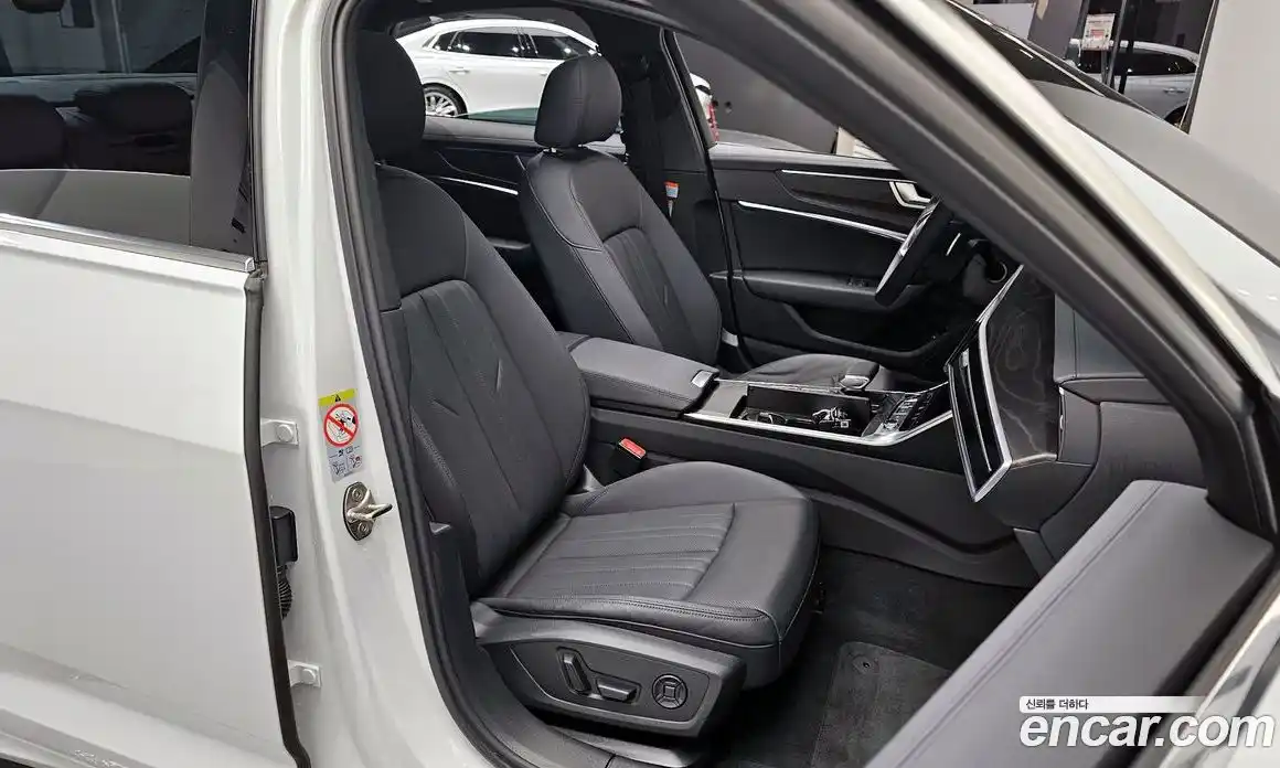 Audi A6 2023 2.0 Автомат в Москве № 496106, фото 12