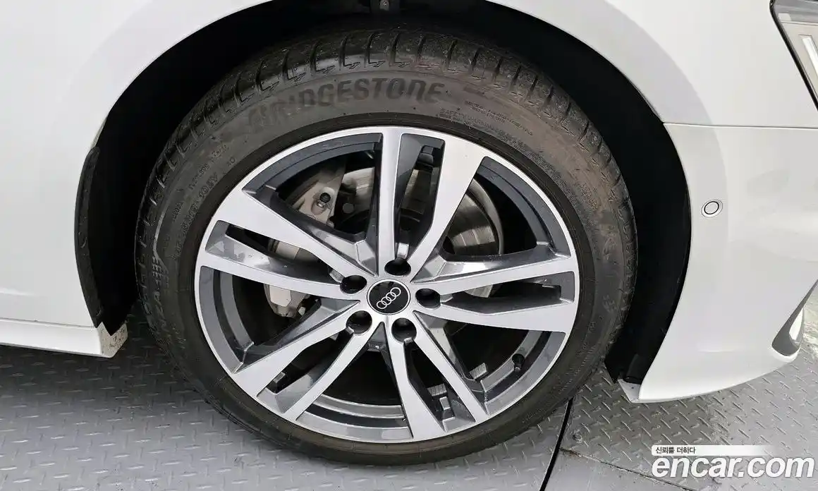 Audi A6 2023 2.0 Автомат в Москве № 496106, фото 5