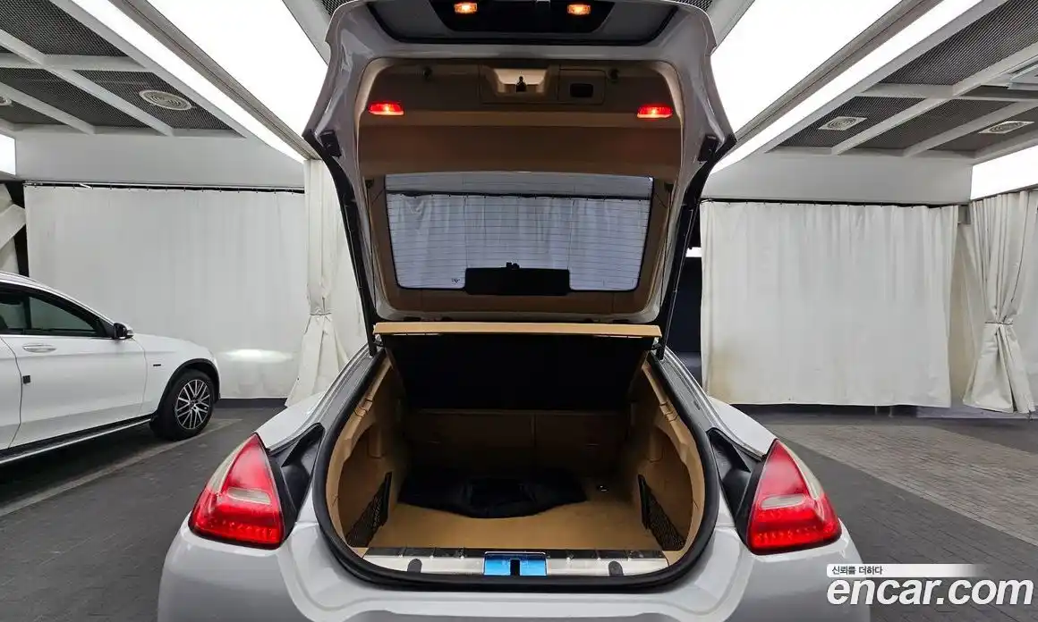 Porsche Panamera 2010 4.8 Автомат в Москве № 498212, фото 20