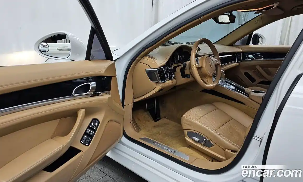 Porsche Panamera 2010 4.8 Автомат в Москве № 498212, фото 10