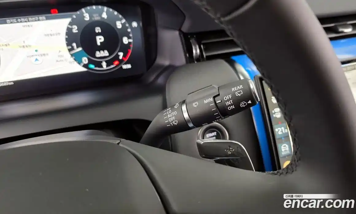 Land Rover Discovery Sport 2025 2.0 Автомат в Москве № 498545, фото 18