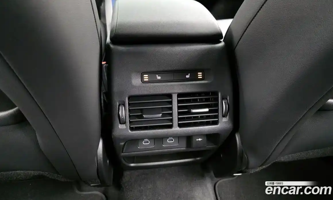 Land Rover Discovery Sport 2025 2.0 Автомат в Москве № 498545, фото 19