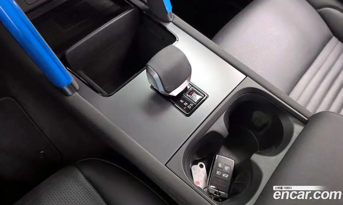 Land Rover Discovery Sport 2025 2.0 Автомат в Москве № 498545, фото 9