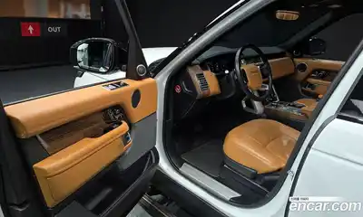 Land Rover Range-Rover 2021 3.0 Автомат в Москве № 499020, миниатюра 10