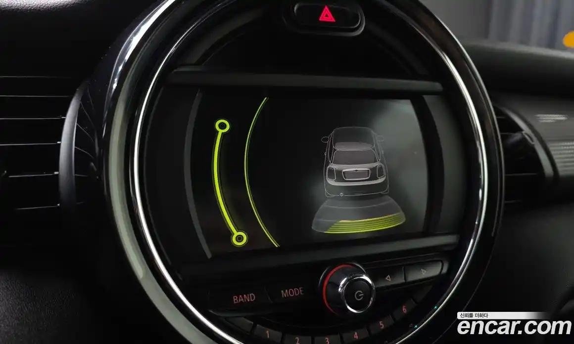 Mini Cooper 2016 1.5 Автомат в Москве № 499333, фото 14