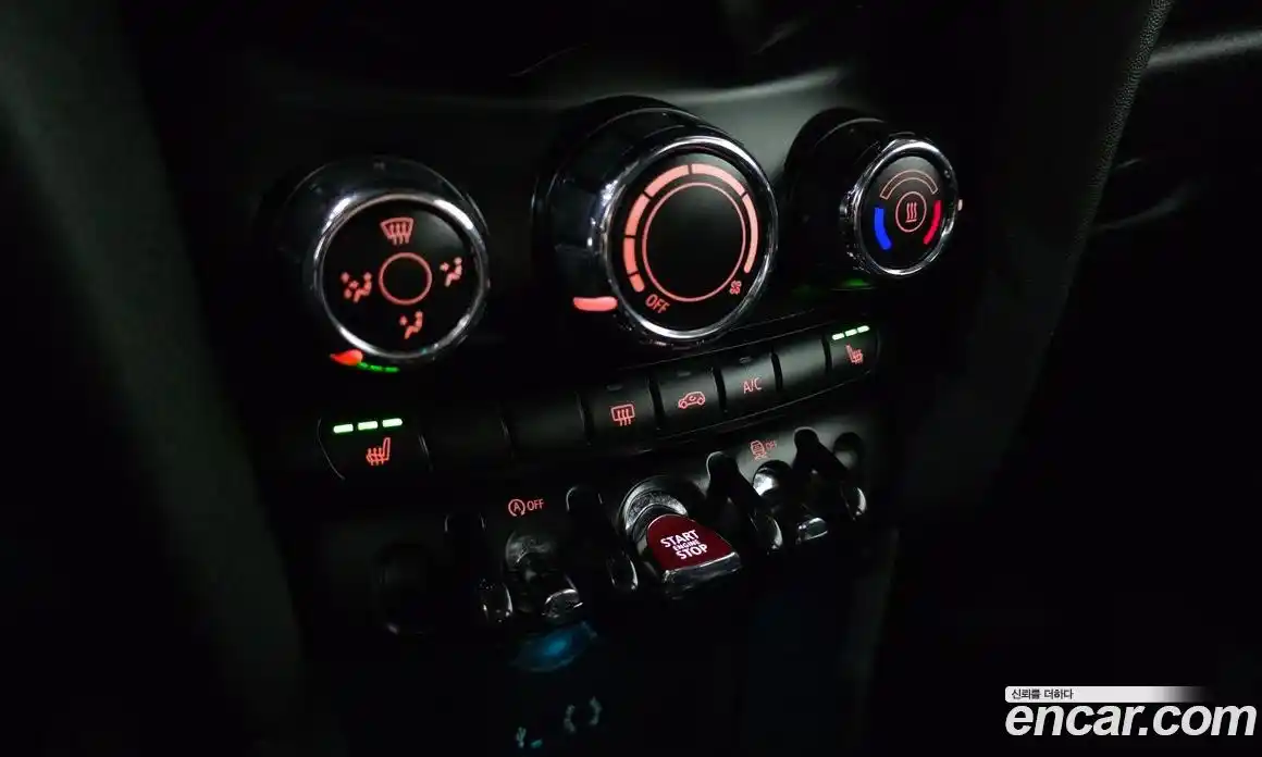 Mini Cooper 2016 1.5 Автомат в Москве № 499333, фото 15