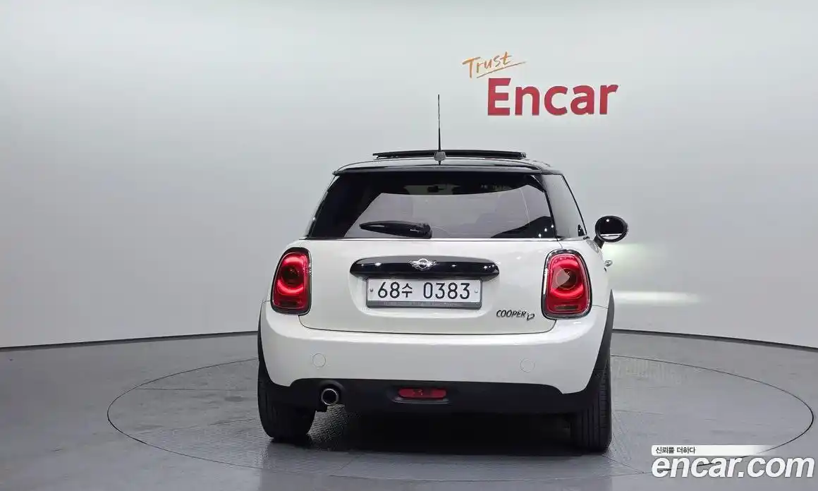 Mini Cooper 2016 1.5 Автомат в Москве № 499333, фото 4