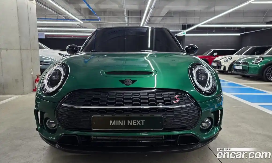 Mini Clubman 2023 2.0 Автомат в Москве № 499371, фото 3