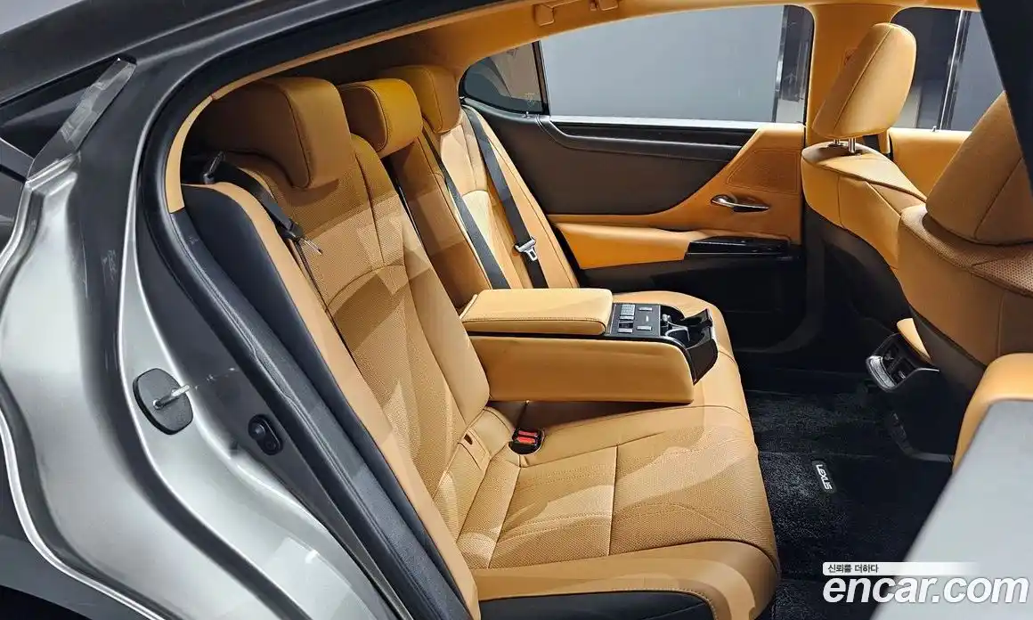 Lexus ES 2024 2.5 Автомат в Москве № 499578, фото 12