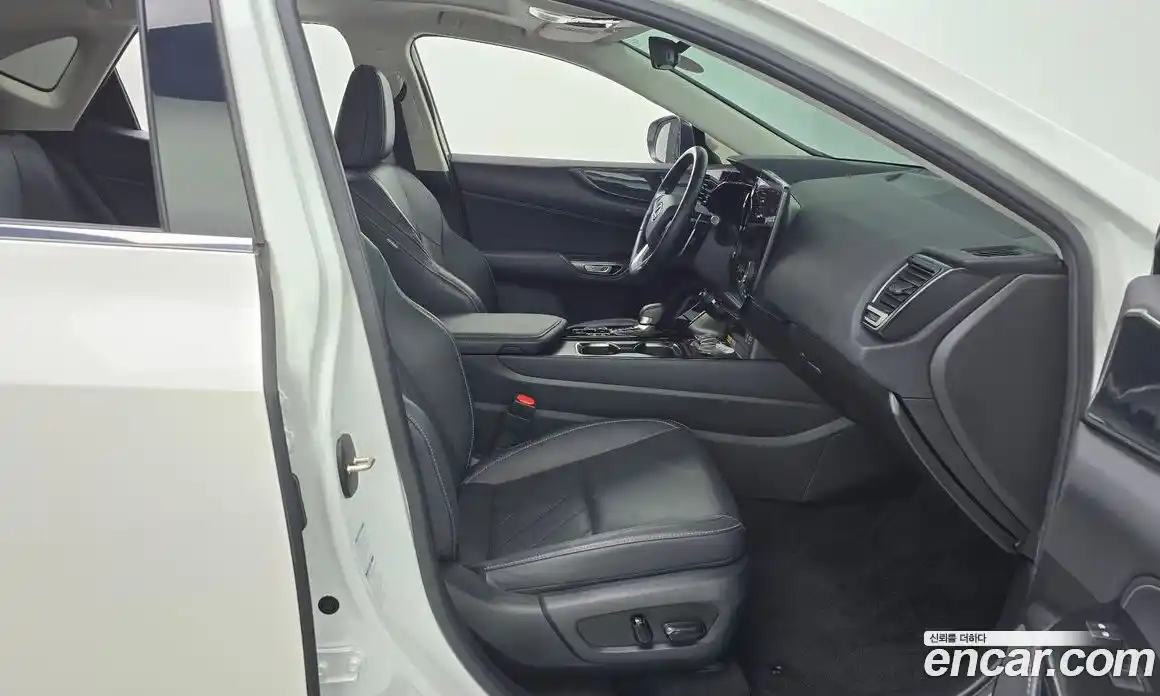 Lexus NX 2024 2.5 Автомат в Москве № 499651, фото 11