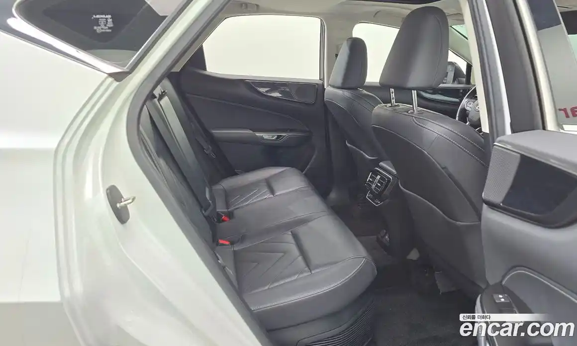 Lexus NX 2024 2.5 Автомат в Москве № 499651, фото 12