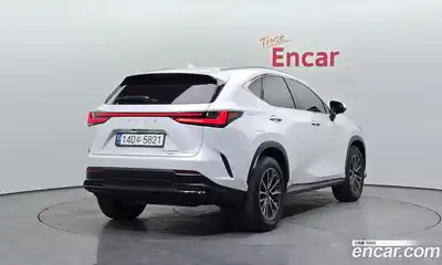 Lexus NX 2024 2.5 Автомат в Москве № 499651, миниатюра 2