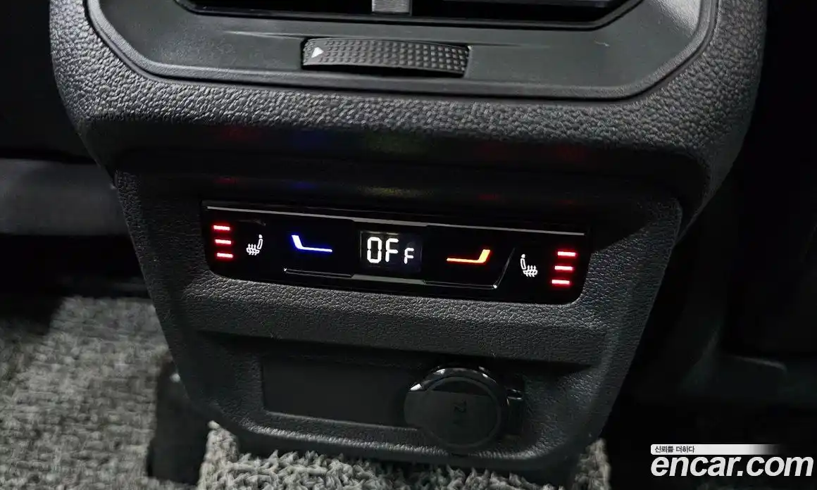 Volkswagen Tiguan 2023 2.0 Автомат в Москве № 499907, фото 18