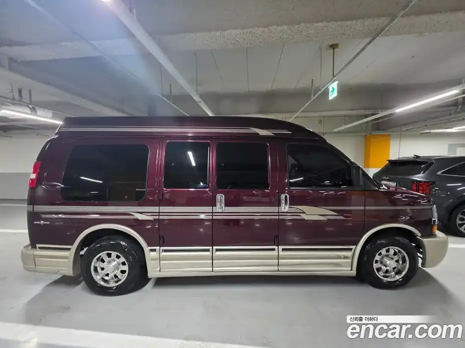 Chevrolet Chevy Van 2003 5.3 Автомат в Москве № 500972, фото 6