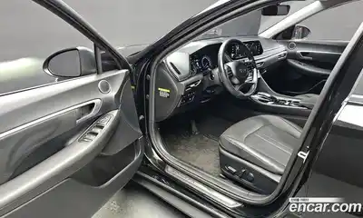 Hyundai Sonata 2020 2.0 Автомат в Москве № 517374, миниатюра 11