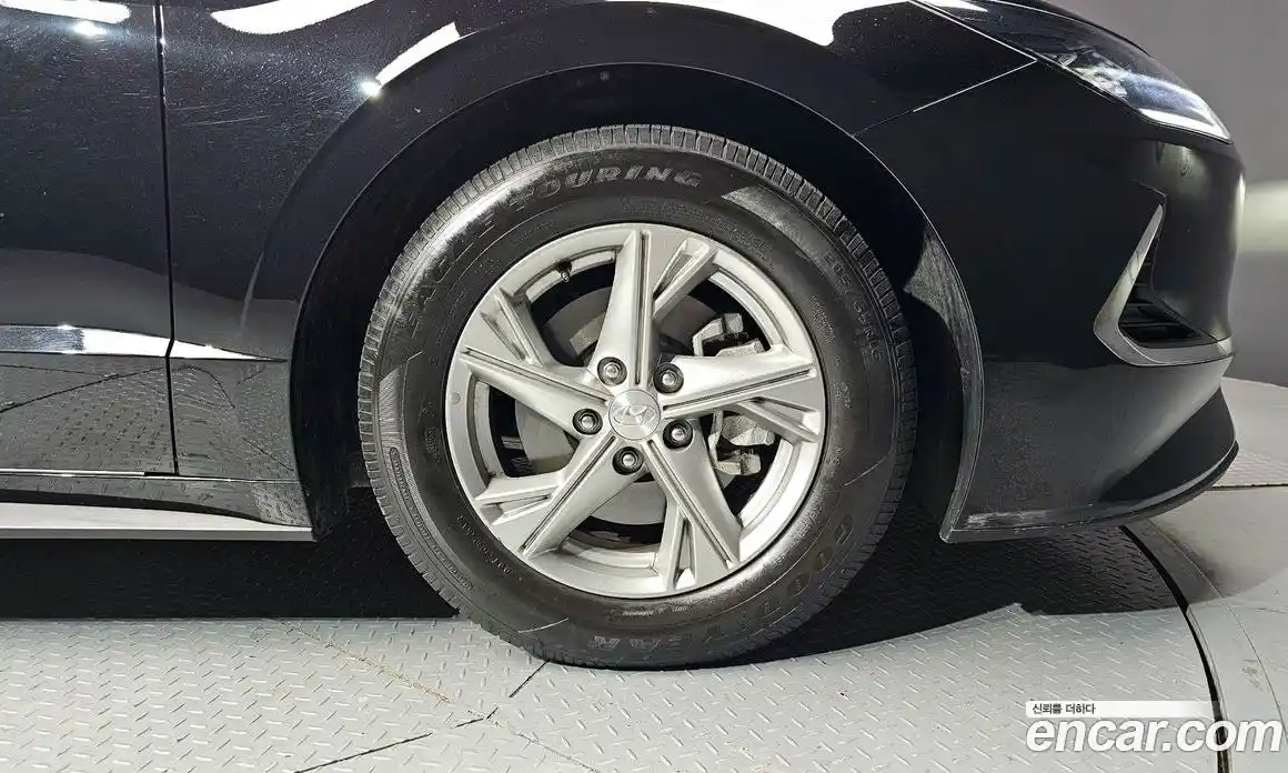 Hyundai Sonata 2020 2.0 Автомат в Москве № 517374, фото 5