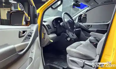 Hyundai Starex 2021 2.4 Автомат в Москве № 517810, миниатюра 11